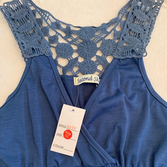 NWT Second Sky V Neck Top - Picture 3 of 4